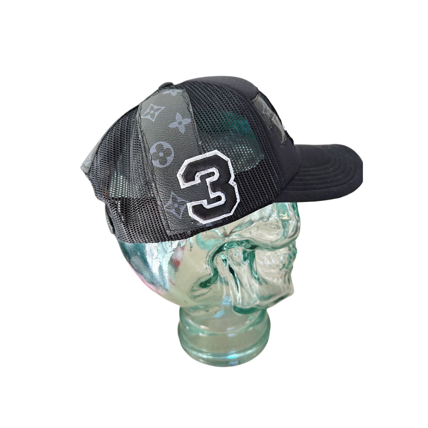 Limited edition S.C x Lv black trucker hat